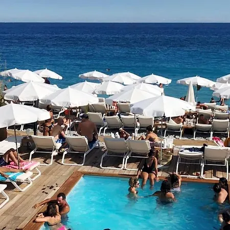 Luxury On Promenade Des In Niza