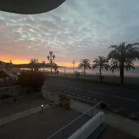 Luxury On Promenade Des In Appartamento Nizza